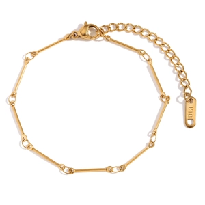 Minimalist 18K gold plated stainless steel link bracelet with lobster clasp on white background