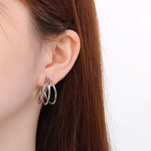 Orecchini a cerchio minimalisti in argento a più strati in acciaio inossidabile lucido