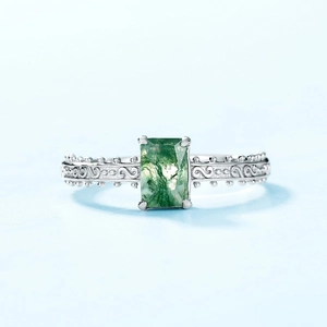 Luxury S925 sterling silver ring with rectangular green agate and vintage floral patterns