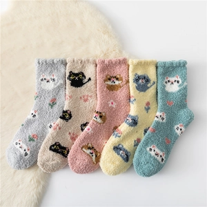 Women Coral Fleece Mid Tube Socks Thick Warm Winter Home Sleeping Cartoon Cat Pattern Soft Plush