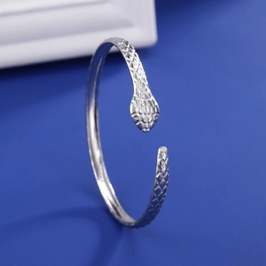 Adjustable silver snake-shaped open bracelet in stainless steel with S925 engraving