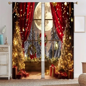 Détail de rideaux de Noël en polyester avec imprimés festifs de sapins et cadeaux