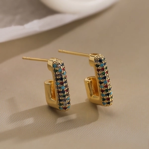 Orecchini a cuore geometrici dorati di lusso con zirconi multicolore per donna