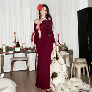 Robe Maxi Sirène Manches Longues Polyester Élasthanne Évidée À Lacets Décor Fleur De Rose Bodycon Sexy Soirée