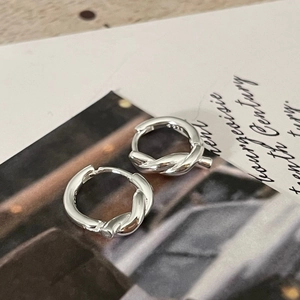 Minimalist S925 sterling silver twisted hoop earrings with polished knot design