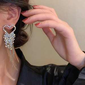 Heart Shaped Rhinestone Rice Bead Tassel Dangle Earrings With Silver Earring Post Elegant Long Jewelry For Women Party