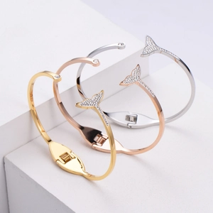 Minimalist Dolphin Whale Tail Open Bangle 316 Stainless Steel With Zircon Inlay Elegant Fashion Jewelry For Women
