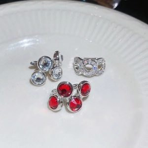 Minimalist silver zirconia hollow ear cuff set with red and white crystal gemstones