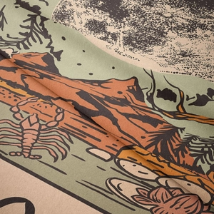 Dettaglio ravvicinato della trama del tessuto e dell'illustrazione vintage dei tarocchi
