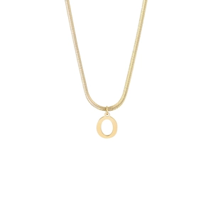 Detailed view of an 18K gold-plated stainless steel herringbone chain with a letter O pendant