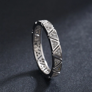 S925 sterling silver geometric full diamond ring featuring polished triangular patterns