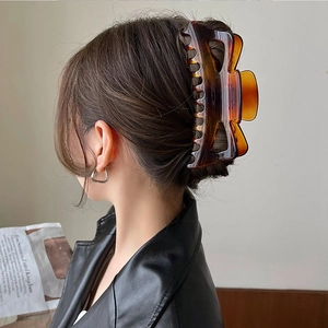 Large 14cm amber tortoise shell hair claw clip for elegant French style updos