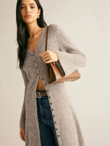 Chic long grey knitted cardigan sweater for women with V-neck and single-breasted buttons