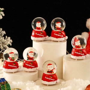Boule À Neige De Noël Boule De Cristal Lumineuse LED Avec Musique Résine Père Noël Bonhomme De Neige Décoration De Bureau Ornement