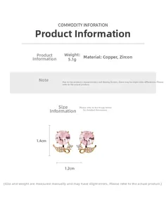 Vue détaillée des boucles d'oreilles fleur en zircon rose doré avec dimensions et poids