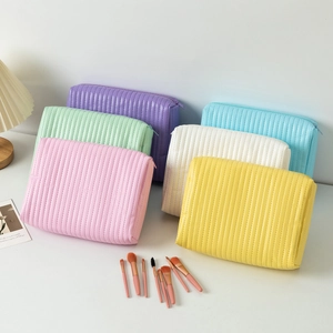 Quilted PU Leather Cosmetic Bag Waterproof Travel Toiletry Organizer Portable Zipper Pouch For Women Macaron Color Vertical Stripes