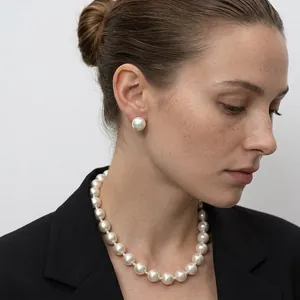 Parure collier de perles françaises et boucles d'oreilles avec fini satiné soyeux