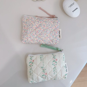 Porte-monnaie matelassés en coton avec motifs floraux et fermeture à glissière