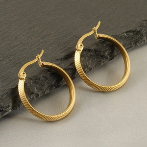Minimalist 18k gold plated stainless steel hoop earrings with textured diagonal pattern
