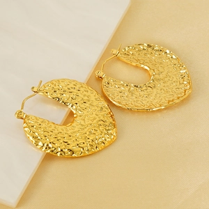 Boucles d'oreilles créoles martelées en acier inoxydable doré au style minimaliste