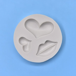 Stampo rotondo in silicone con forme a cuore e labbra per fondant o cioccolato fai-da-te