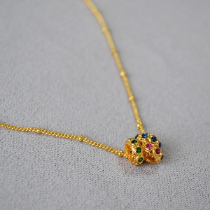 Collier Chaîne à Billes en Laiton Plaqué Or 18K Vintage Français Pendentif Barillet en Zirconia Multicolore pour Femme Bijoux Élégants