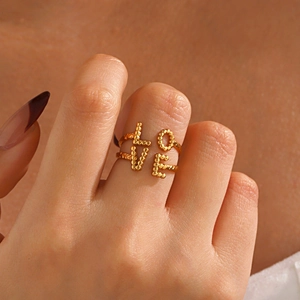 Anello aperto LOVE placcato oro 18K con trama di perline alla moda per donna