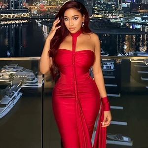 Elegant red backless halter neck bodycon midi dress with ruching for evening party