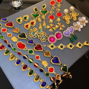 Vintage Barock vergoldete Kristall Herz und Blumen Ohrringe und Halskette Set