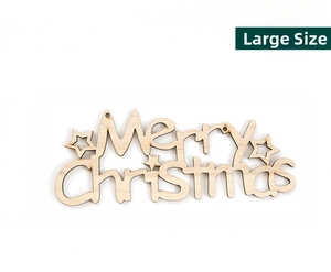Détail d'une grande enseigne Merry Christmas en bois découpée au laser avec étoiles