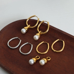 Gold and silver titanium steel hoop earrings set with detachable pearl pendants