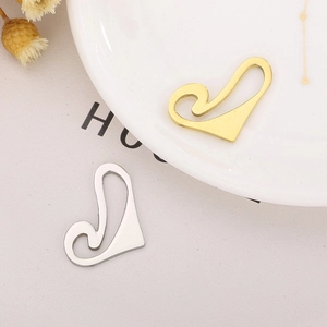Hollow heart-shaped swan pendants in gold and silver stainless steel for DIY jewelry