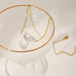 18K gold plated stainless steel necklace with large white Baroque pearl pendant