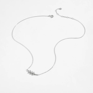 Minimalist S925 sterling silver necklace featuring a delicate leaf pendant on white background