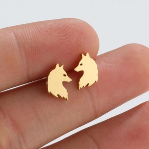 Minimalist golden wolf head stud earrings made of stainless steel for men and women