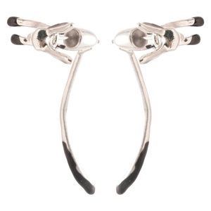 Silver needle long-tail fox earrings with black enamel dripping oil design