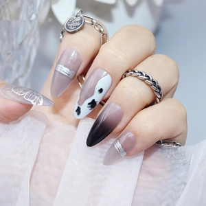Long Almond Press On Nails ABS Plastic Butterfly Pattern Cow Print Design Gradient Grey Pink Silver Lines Fashionable For Women