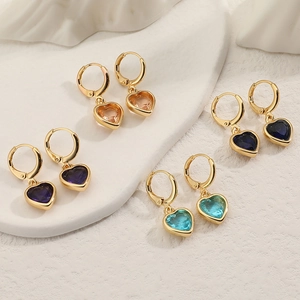 Boucles Oreilles Pendantes Coeur Cuivre Plaqué Or Avec Zircon Coloré Leverback Mode Douce Pour Femmes