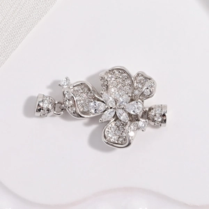 Elegant S925 sterling silver flower connector with pavé zircon for pearl necklaces
