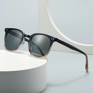 Polarized Sunglasses UV400 Protection PC Frame AC Lens Square Frame Retro Rivet Decor Fashion Outdoor Sun Glasses For Men Women