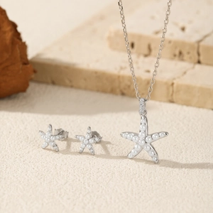 S925 sterling silver starfish necklace and pearl stud earrings set with crystal details
