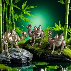 Camel Figurine Miniature Metal Alloy Antique Bronze Desktop Ornament Retro Animal Model Micro Landscape Home Decor