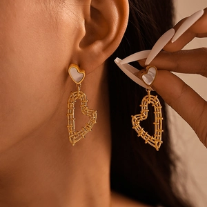 French vintage style gold heart earrings with white shell inlay and woven hollow design