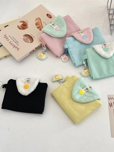 Porte-cartes pastel mignons pour étudiants avec rabats en peluche et breloques