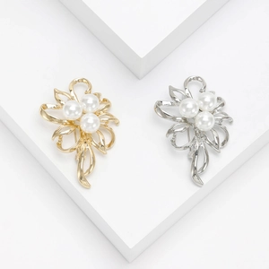 Alloy Flower Brooch With Imitation Artificial Pearl Elegant Ribbon Pin For Suit Dress Wedding Banquet Accessory For Women