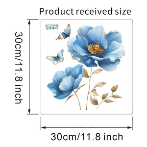 Dettaglio adesivo WC impermeabile 30cm con fiori blu e foglie color oro