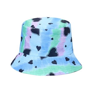 Women's summer tie-dye bucket hat with black heart pattern and sun protection design