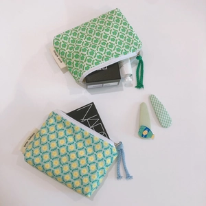 Floral cotton mini storage pouch for earphones and cosmetics with zipper closure