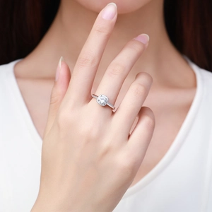 Elegant S925 sterling silver halo ring with square zircon worn on a female finger