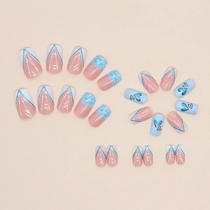 Faux ongles carrés mi-longs bleu pailleté cœur avec motifs en dégradé